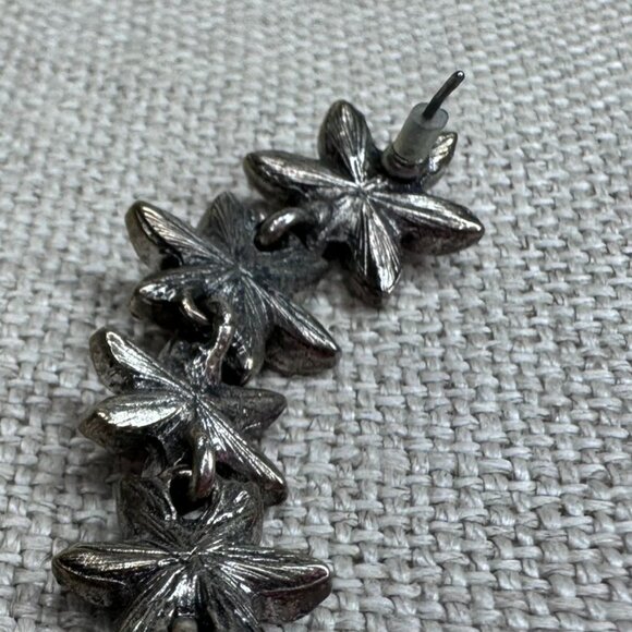 Zara - Floral Drop Earrings - Picture 7 of 8